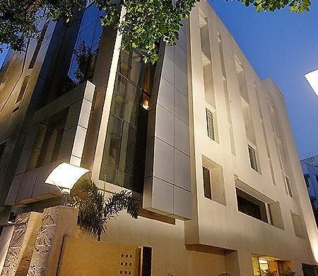 כלכותה Hotel Metropole מראה חיצוני תמונה